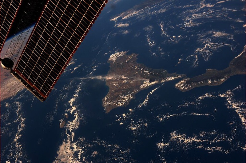 Astronaut Spies Mount Etna Eruption from Space